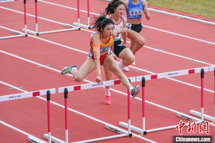 杭州亚运抢跑风波再起，吴艳妮称人生遇瓶颈应