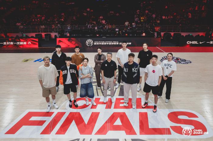 广东实验中学力克清华附中问鼎耐高男篮冠军 清