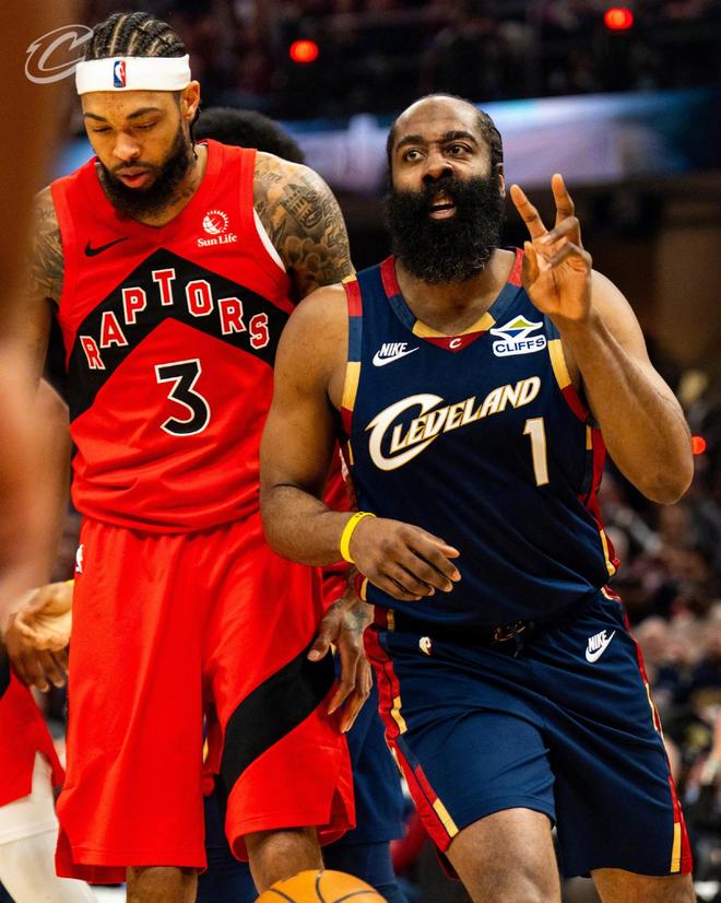 哈登创历史神迹 米切尔狂砍30+7 骑士大胜猛龙两